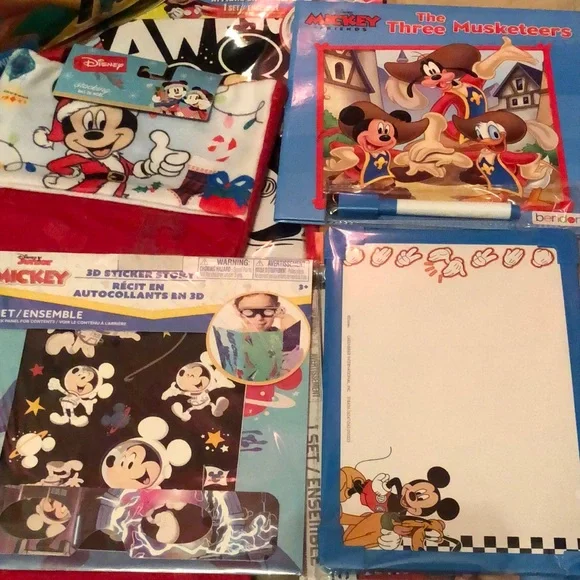 Mickey Mouse Gift Bundle - Picture 4 of 4
